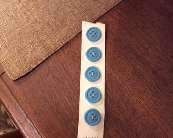 vintage-buttons-light blue-blue-blumenthal Lansing co-five-sewing-needlecraft-clothing-thread-supply-tool