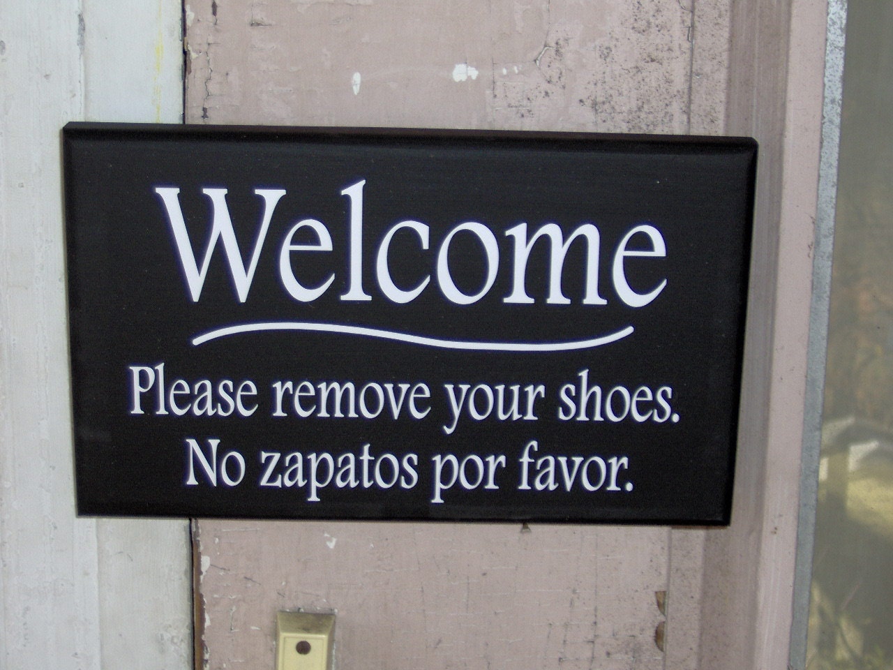 welcome please remove shoes no zapatos por favor vinyl english
