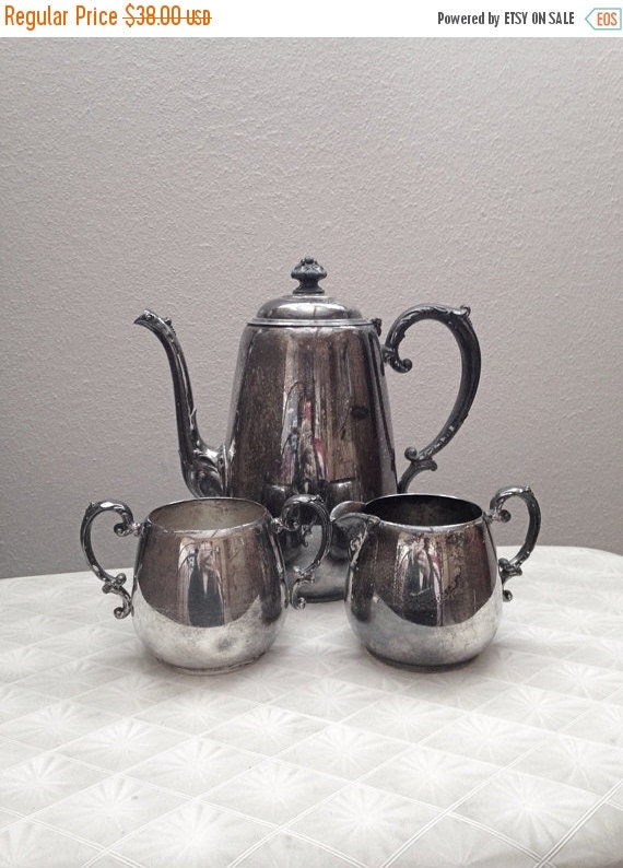 ON SALE Vintage Silver Plated WM Rogers Teapot by ArtDecoDame
