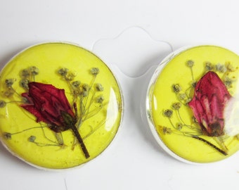 Yellow Surprise, Pressed Flower Earrings, Real Flowers, Post Earrings, Resin (1783)
