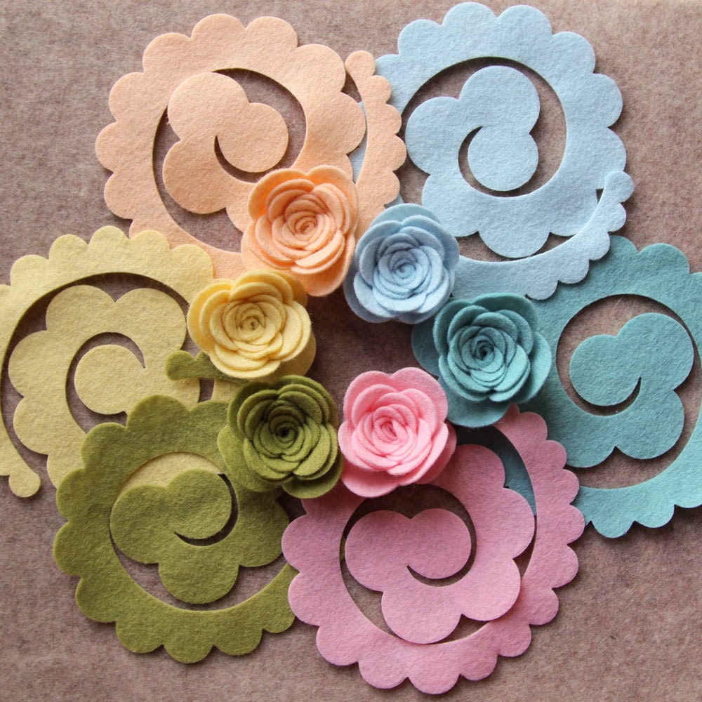 Wool Dream Large 3d Rolled Roses 12 Die Cut Felt Flowers