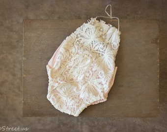 Baby Lace Romper, Baby Diaper cover, Baby Girl Overalls, Pink Romper, Newborn Props, Baby Girl Props, Baby Props, RTS, Vintage Props