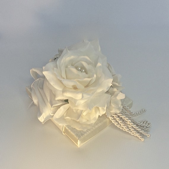 Wedding Favors Jewelry Gift Cards Mothers Day by WrapsodyandInk