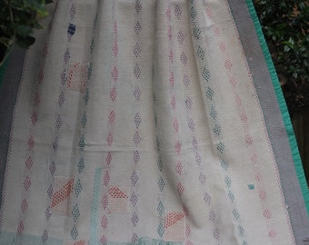Green and white Kantha ,Sari throw, Sari Blanket, Vintage kantha quilt, Kantha Blanket, Kantha Throw, Indian Quilt, Coverlet,