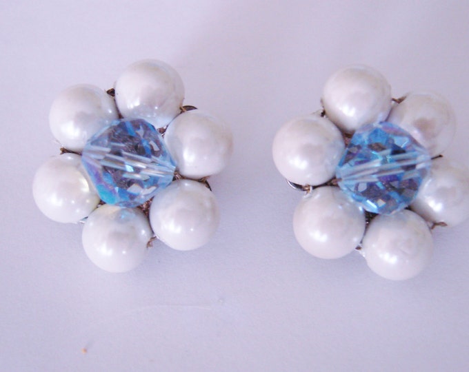 Vintage Cluster Blue Crystal & Pearl Earrings / 1950s 1960s / Clip Earrings / Retro Earrings / Jewelry / Jewellery
