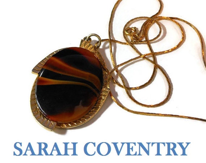 FREE SHIPPING Sarah Coventry pendant, Carameltone 1974 collection, tiger's eye swirled art glass stone pendant with gold frame and chain