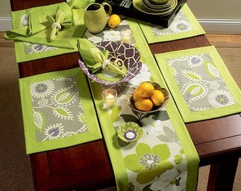 Butterick 5800, Napkins, Placemats, Table Runner, Table Cloth and Flower Bowl in 3 Sizes Sewing Pattern, New Uncut pattern