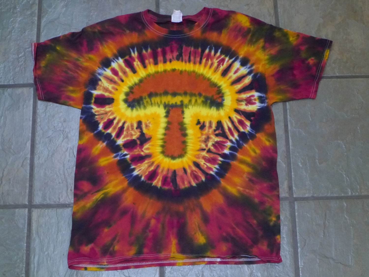 how to make mushroom tie dye shirt