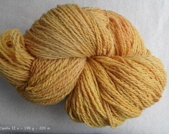 Yarn "Susu Cipolli 2" hand-spun, 2 ply - Merino, nature contact coloring colored onion-skin