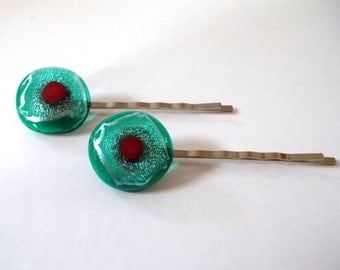 Green and red dichroic glass decorated bobby pins. Pair of dichroic glass bobby pins. Hair pins. Hair clips.