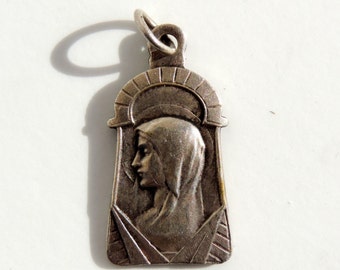 Pendentif Religieux Vintage Plaqué Or - Petit Format - Occasion Bon état