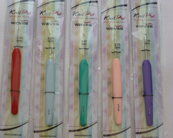Clearance Sale - KnitPro Waves Crochet Hook, Soft Touch Handle, aluminium shaft