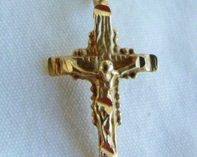 Storewide 25% Off SALE Vintage Solid 14k Gold Textured Religious Jesus On The Cross Pendant Featuring Highly Detailed Design With Elegant Tr