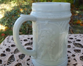 WESTMORELAND GREENTOWN Light Gray Opaque Milk Custard Glass - Knights pattern No. 1 Collector Stein MUG