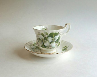 Royal Albert Trillium Tea Cup, Royal Albert Trillium, Trillium Tea Cup and Saucer, Bone China, 1975-1997