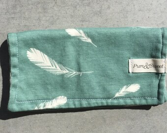 Organic Mini Burp Cloth, Feathers