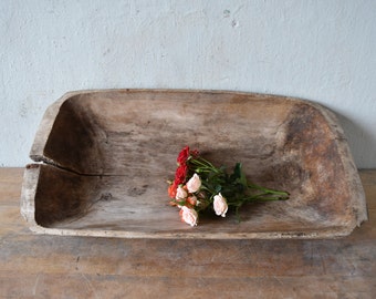 Antique wooden dough bowl / Primitive dough bowl / Rustic wooden dough bowl / Antique cookware / Hand carved bowl / Farmhouse chic decor