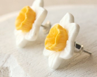 Flower Earrings Daffoldil Earrings spring flower STUDS or Clip on earring little flower earring narcissus flower gift for flower lover E472