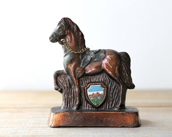 Metal horse vintage figurine / Lake Placid NY collectible souvenir / mini metal horse figurine / 1000 animals / horse collectible decor