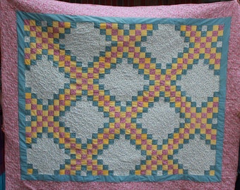 Triple Irish Chain Twin Quilt