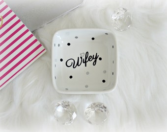Engagement Gift, Wedding Ring Dish, Ring Dish Engagement Ring Holder, Wife Gift, Custom Jewelry Dish, Engagement Ring Dish, Bride to Be Gift