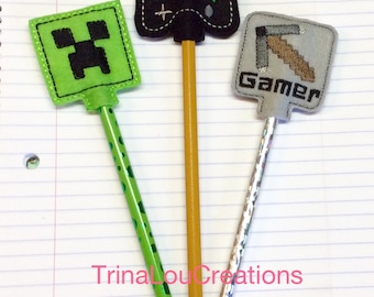 Pencil Topper Minecraft, Includes Pencil, Party Favor, Birthday Treat bag, Treat Bag Favors, Halloween Treats, Non Candy Treat, Felt Pencil