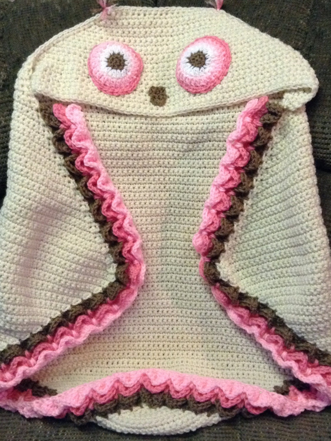 Hooded crochet owl blanket