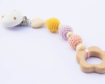 Wooden stroller toy - wooden teether - car seat toy - baby gift - stroller toy - natural baby toy - clip toy - wooden toy pendant