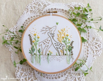 Christmas craft, Modern hand embroidery, Embroidery kit - Love Story - Christmas gift for kid, Green embroidery, dear embroidery, Wall Decor