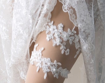 Wedding garter set, lace garter, bridal garter set, lace keepsake garter, toss garter -WG10T1