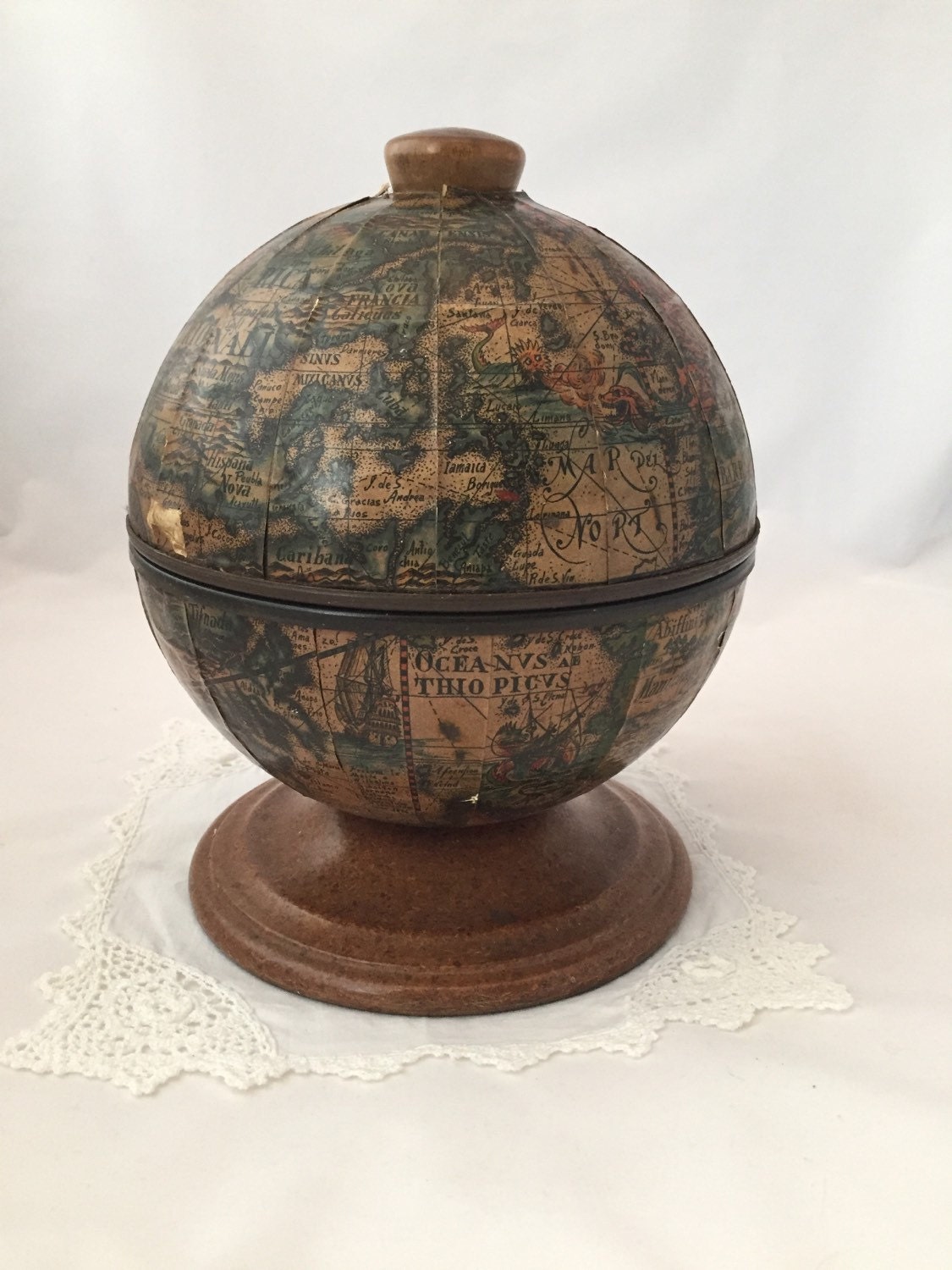 VINTAGE ICE BUCKET world globe old world style Italian barware