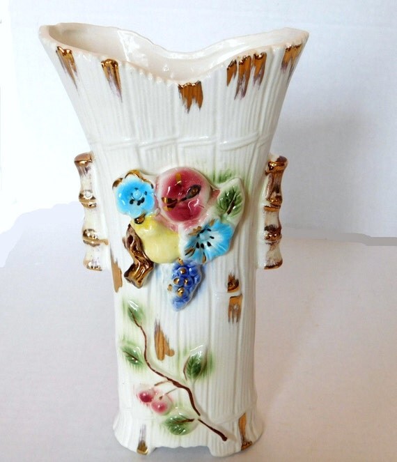 Vintage Hand Painted Tilso Japan 3D Vase Oriental by VintageH2H