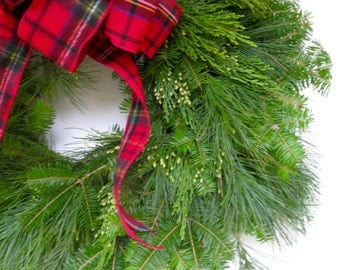 Fresh Christmas Wreath, Wreath, Traditional Christmas Wreath, Greenery Wreath, Large Wreath, Boxwood Wreath, Christmas Wreath for Front Door