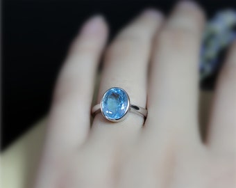 Birthstone For November! Blue Topaz Ring Oval Cut Engagement Ring Solid 14K White Gold Ring Wedding Ring Birthday Gift Simple Style Ring