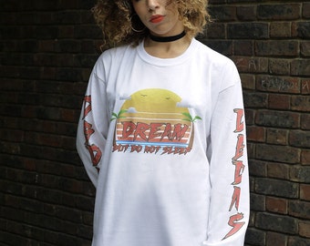 Baggy Oversized Colourful 90s Arcade Sunset Design On White Cotton Long Sleeved Crew Neck T-shirt Summer Winter Festival Retro 100
