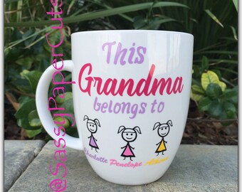 Personalized Grandma Long Wallet – “This Grandma Belongs To” Custom Kids Names Zipper Wallet – Gift for Grandma from Grandkids, Mother’s Day, Birthday Gift