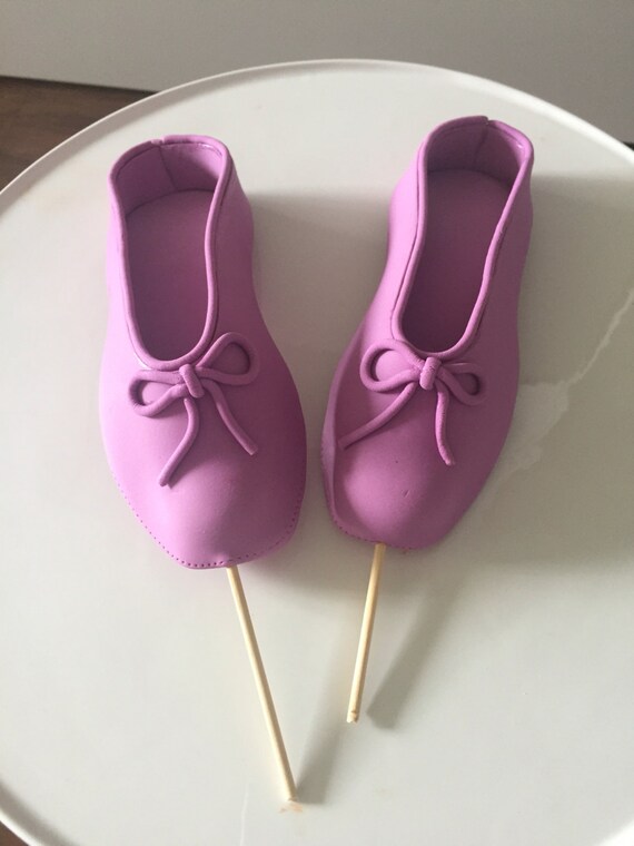 Edible Ballerina slippers cake topper by Deliciosacakes on Etsy