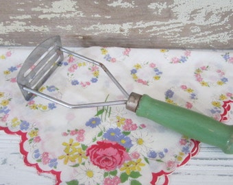 Vintage Green Handled Masher Vintage Kitchen Utensil Vintage Masher Mid Century