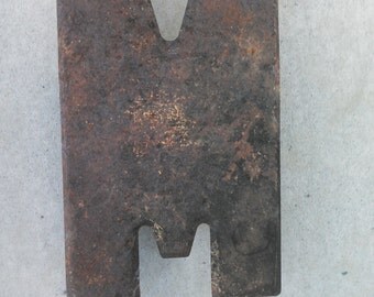 RUSTIC VINTAGE METAL Letter -M- 10" 1960's Metal Letter