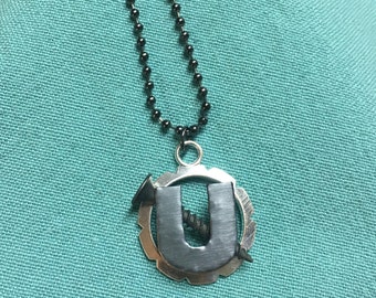 Screw U necklace (Silver)