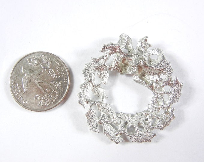 Pewter Wreath Pendant