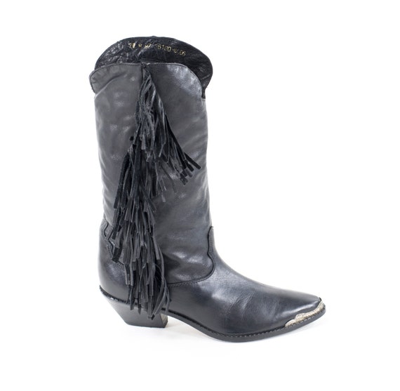 flat bottom cowboy boots