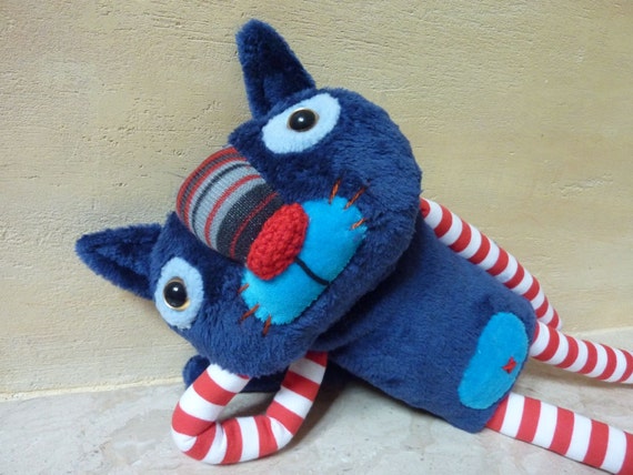 peluche chat bleu