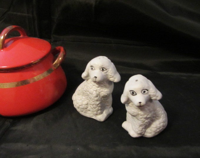 Dog Salt and Pepper Shakers Made by Artmark Mid Century Shakers, Dog Serving Set, Animal Salt and Pepper Made in Taiwan Set, Pet S & P