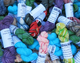 Random Mix Superwash Sock Yarn Mini Skein Pack / hand painted yarn / hand dyed sock wool / sock yarn / sock blanket yarn / yarn babies