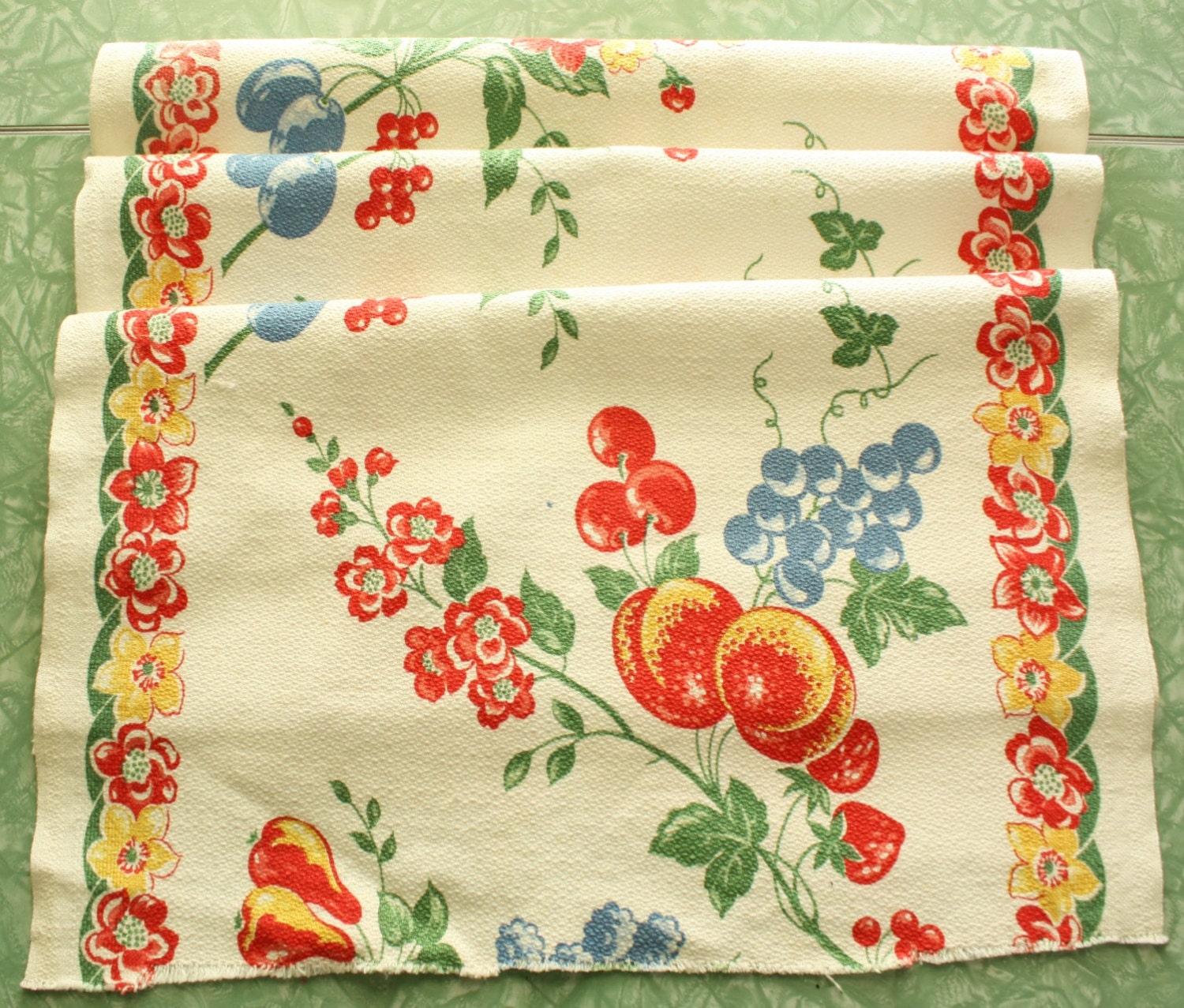 1940's Vintage Kitchen Toweling Fabric Fruit and Flowers from