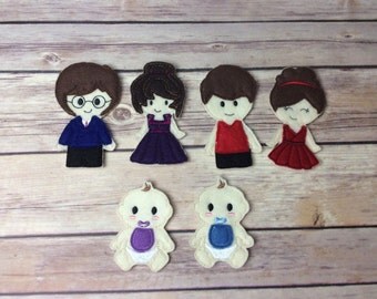 Family finger puppets