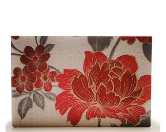 Basic Premium Eyeshadow Palette Magnetic Makeup Tool - Water Resistant - Scarlet