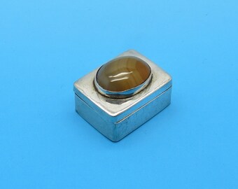 REDUCED Mexican Silver and Agate Pill Box - Eagle Stamp 2 - Mexico 925