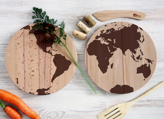Vintage World map cutting board - Travel Wooden Cutting Board - Personalized Engraved Cutting Board